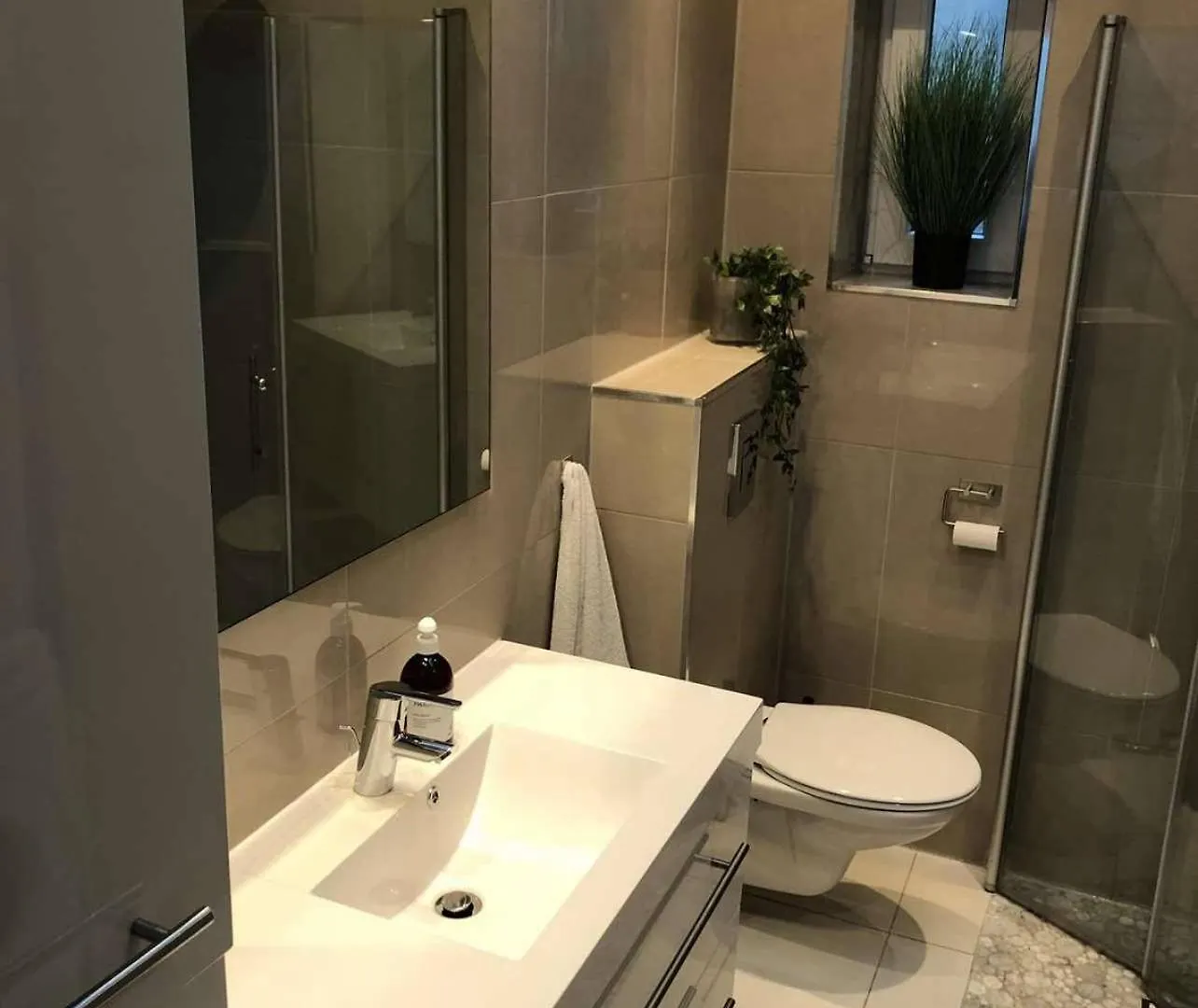 شقة Moderne Leilighet Midt I Bykjernen برغن
